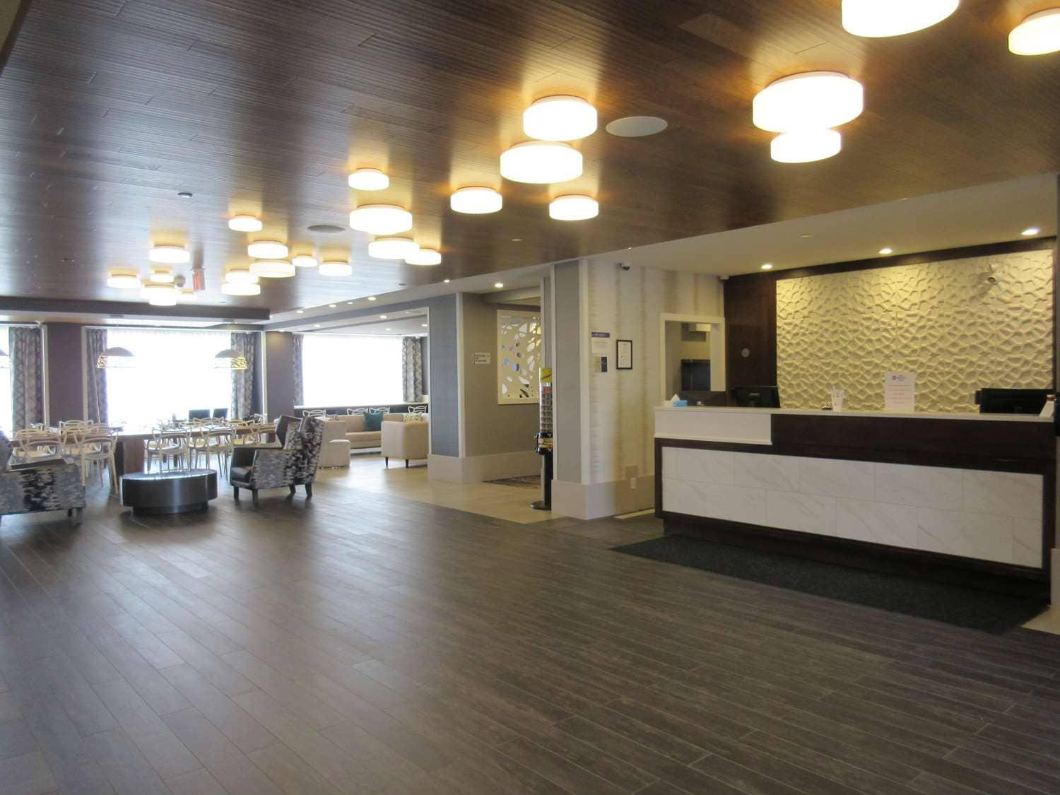 Best Western Plus Airdrie Gateway Экстерьер фото