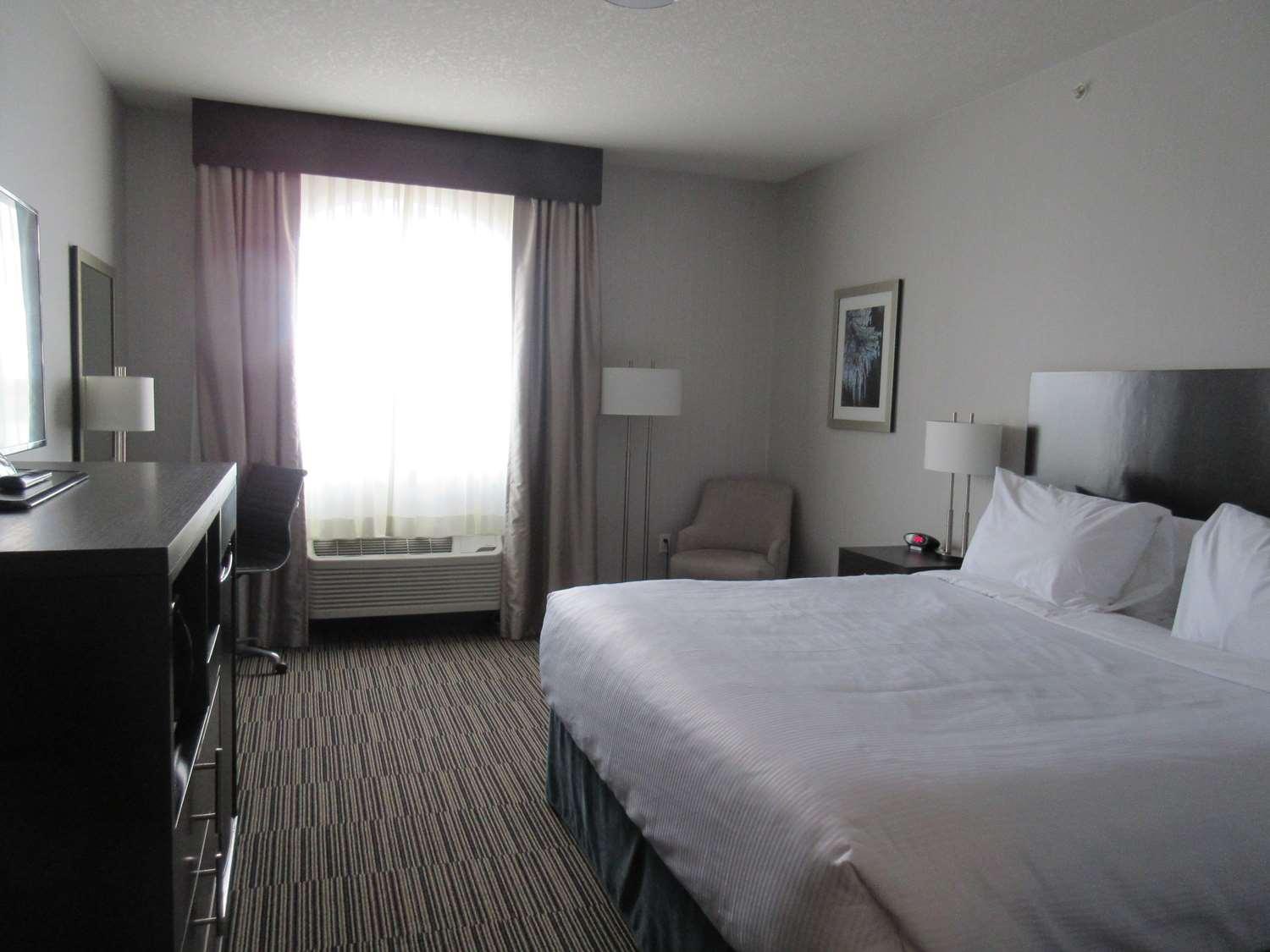 Best Western Plus Airdrie Gateway Экстерьер фото