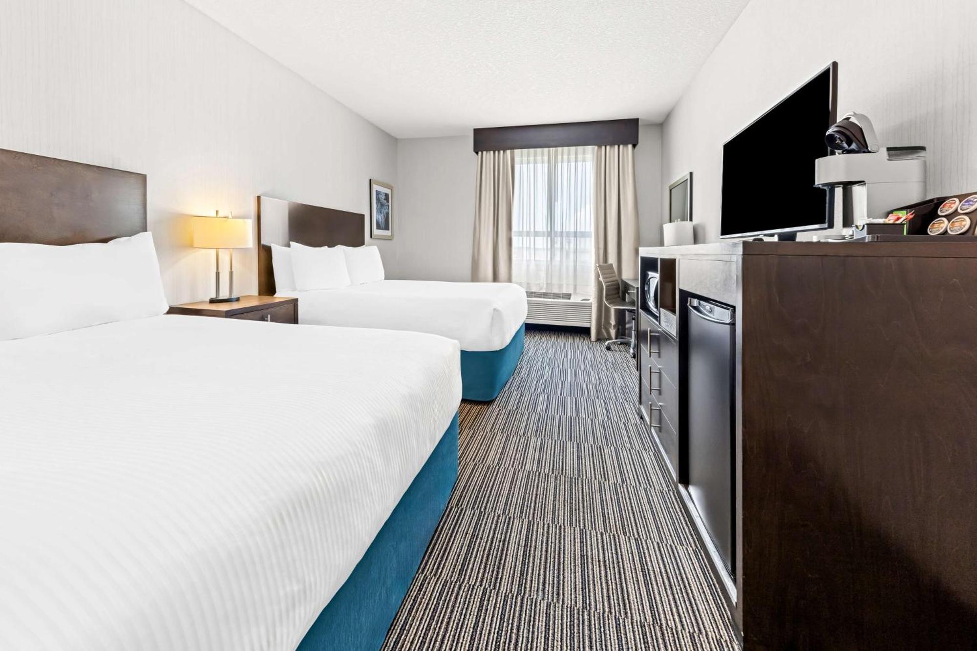 Best Western Plus Airdrie Gateway Экстерьер фото