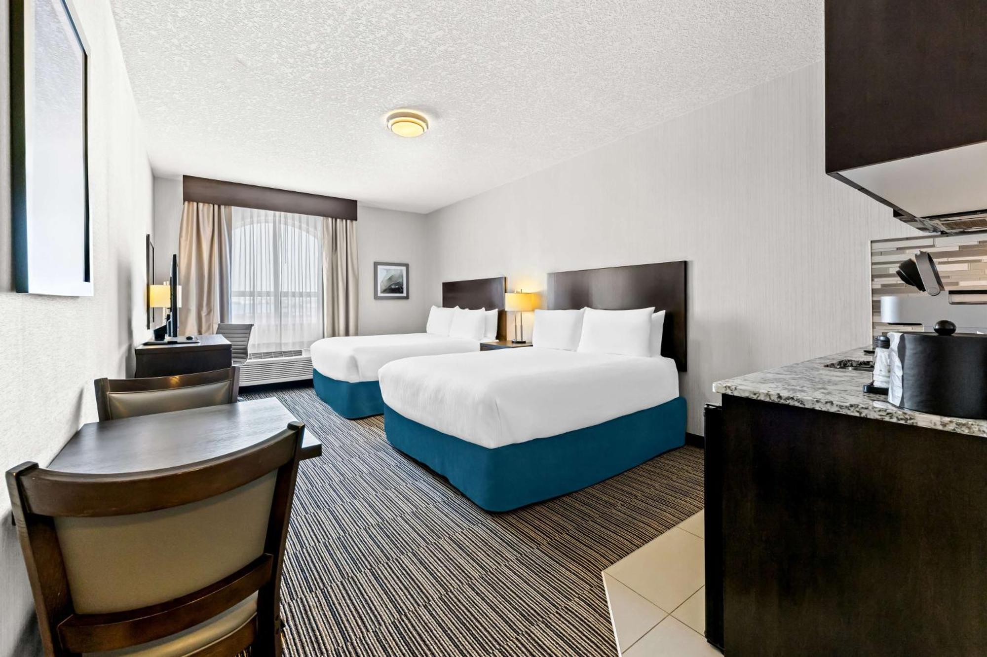 Best Western Plus Airdrie Gateway Экстерьер фото